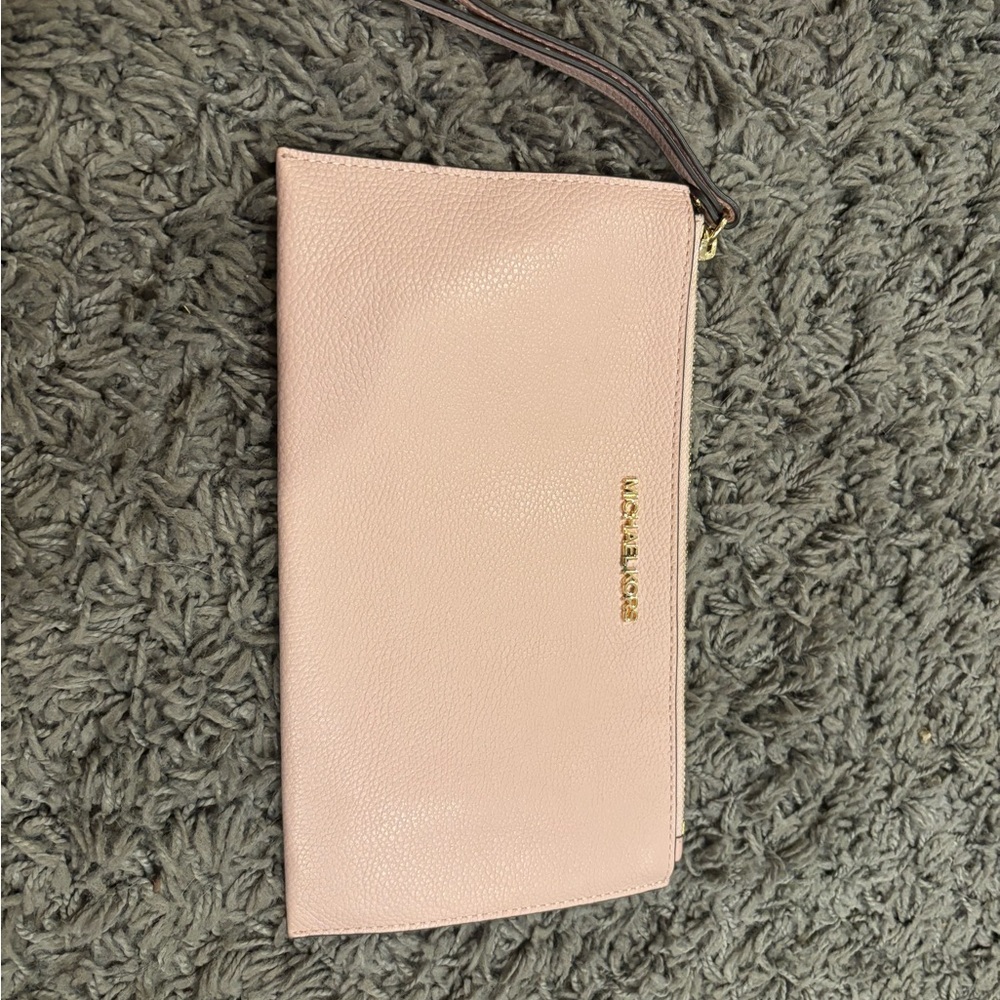 Michael Kors Blush Pink Wristlet